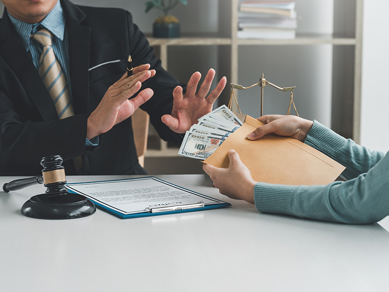 We Get Paid When Your Case Settles